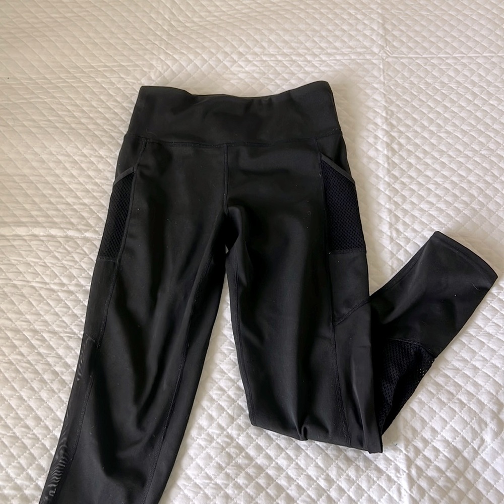 O to S yoga leggings